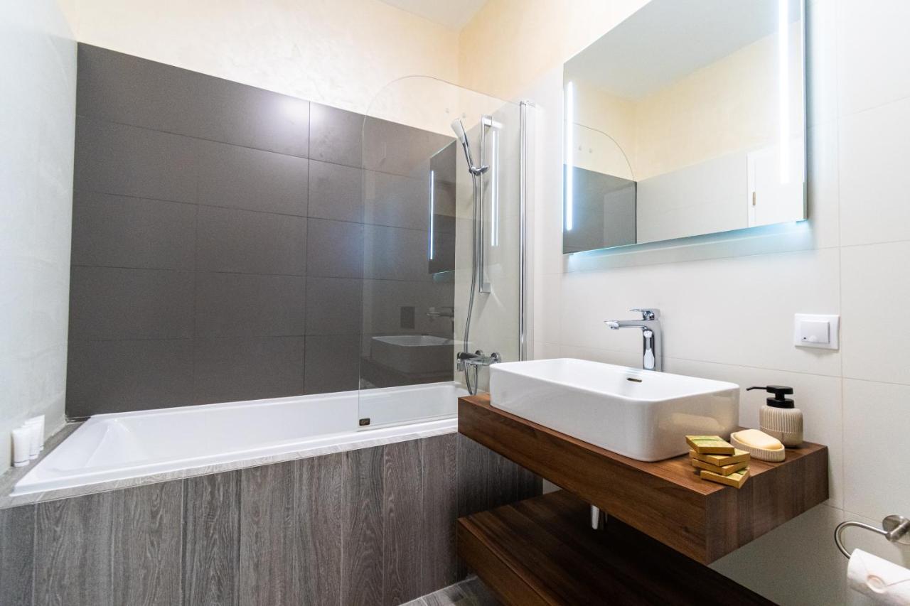 Mirador Bohemian Apt With Views Over Old Town And Tampa Mountain, Near Poiana Brasov Exterior photo